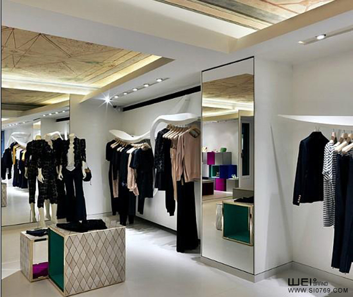 Stella McCartney 专卖店设计 